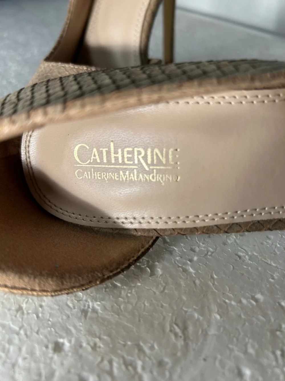 Catherine Malandrino SZ 8.5 Arla Taupe Stiletto Pumps Dressy Office Formal MOB
